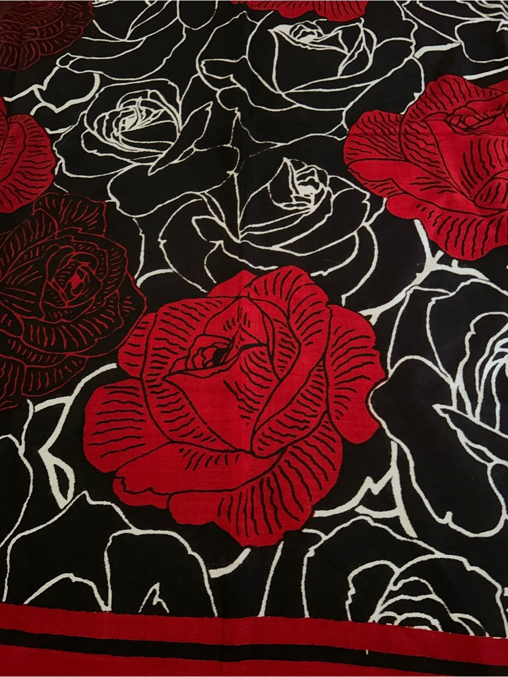 Black Scarf with Red and White Rose Print 35“ x 35“